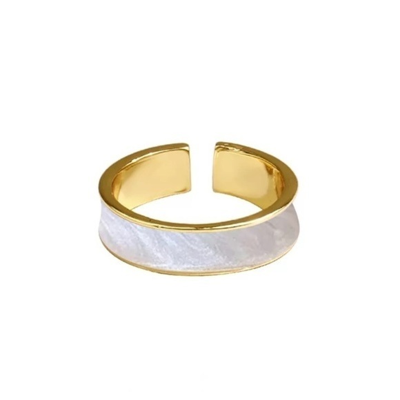 NEW Gold & Ivory Adjustable Ring - Picture 2 of 4